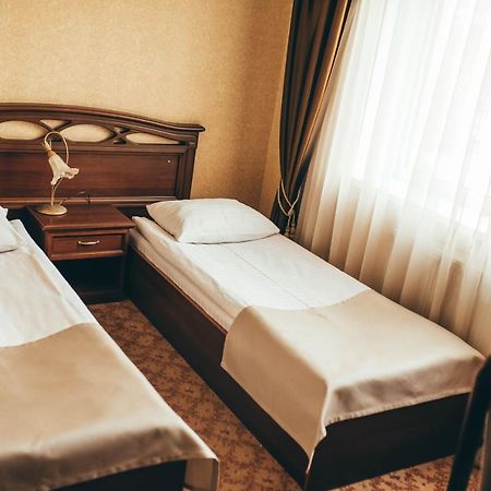 Hotel-Restaurant Lyube Plus Khmelʼnytsʼkyy 외부 사진